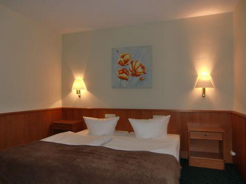 Landhotel Broda Neubrandenburg Oda fotoğraf
